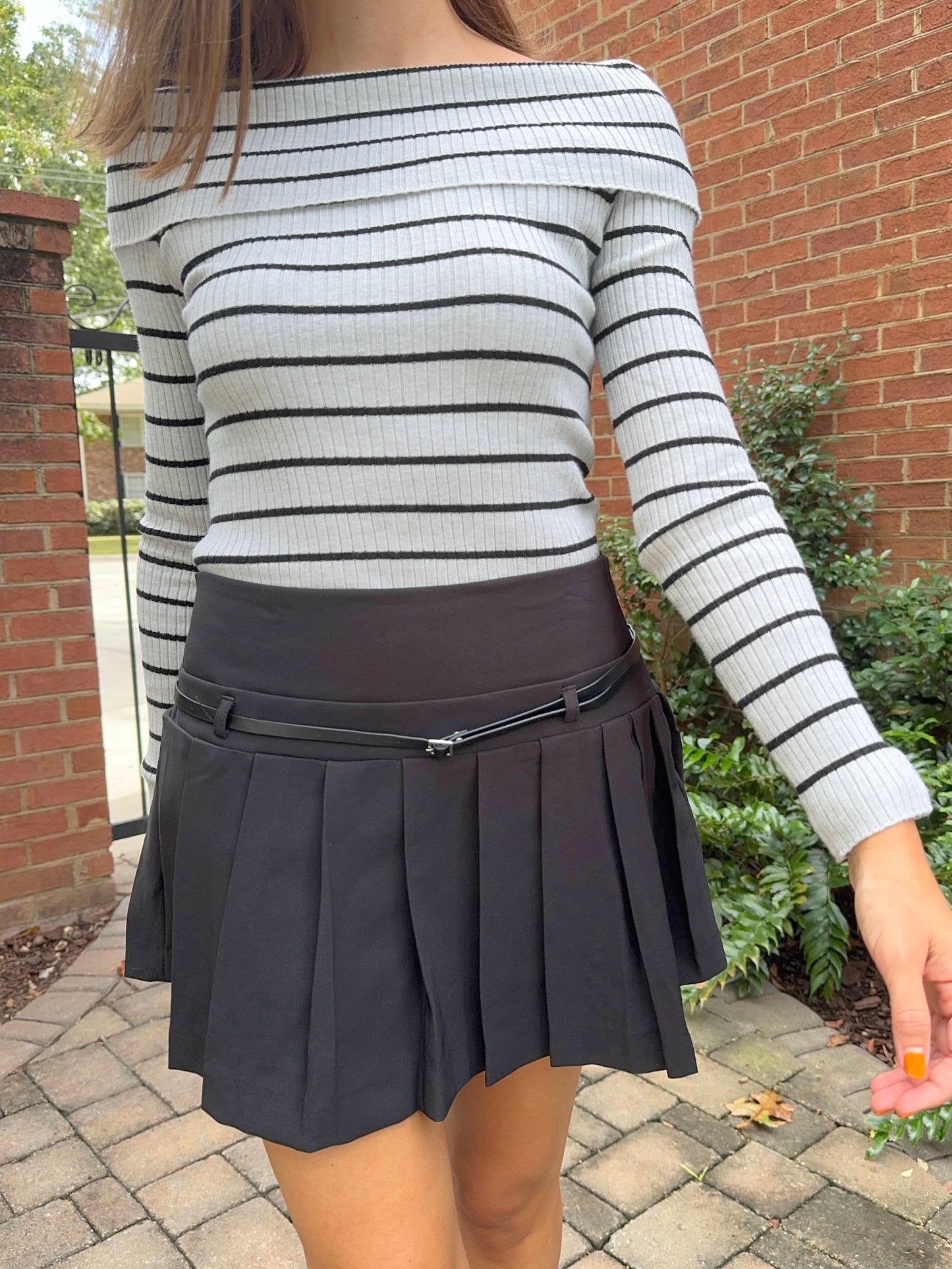 Mid Waist Pleated Mini Skirt