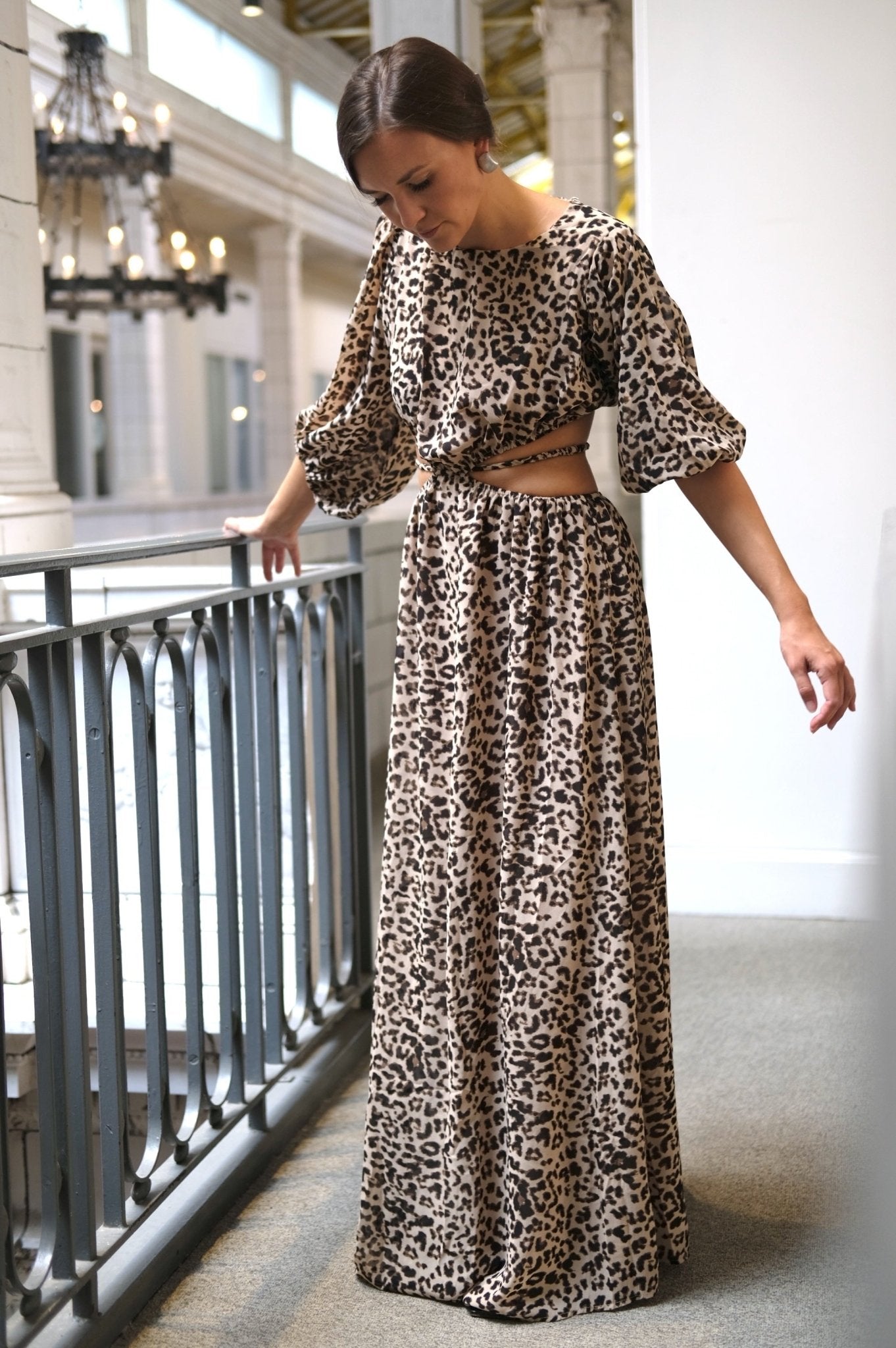 LEOPARD PRINT CUTOUT MAXI DRESS - Spiro